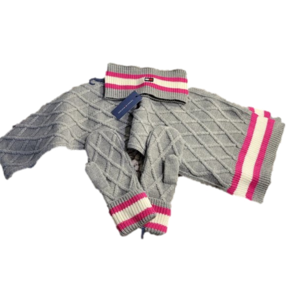 NWT- 3 PIECE SET OF TOMMY HILFIGER WOMENS WINTER KNITS-3 for 1 BUNDLE-NWT - Picture 3 of 15